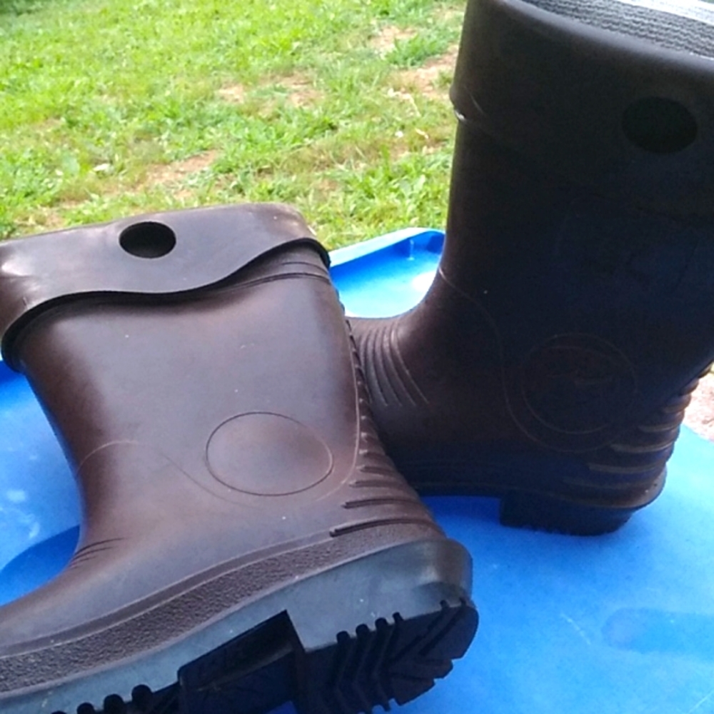 New rubber boots